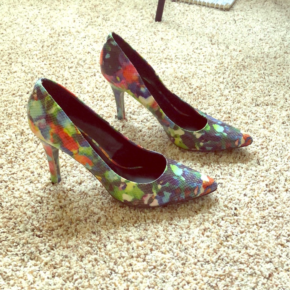 Colorful pump